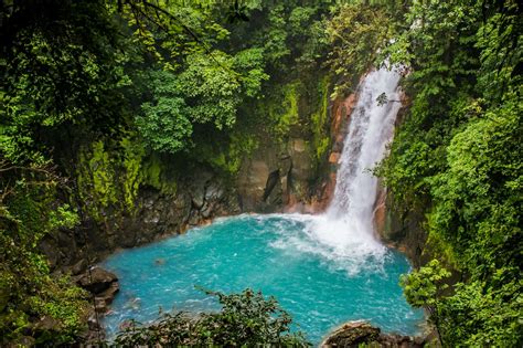 Surfing in Paradise: Costa Rica's World-Class Waves